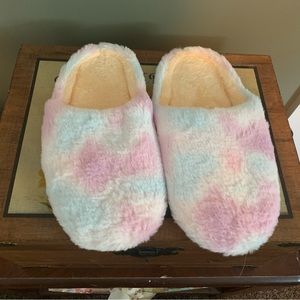 Tie dye house slippers women’s size 7.5